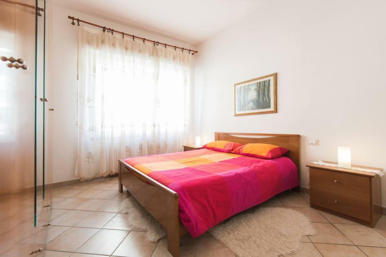 Altido Apt For 8 With Huge Terrace In Old Town Of Viareggio Exterior foto